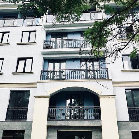 Style Apartments By Happy Place ティビリシ エクステリア 写真
